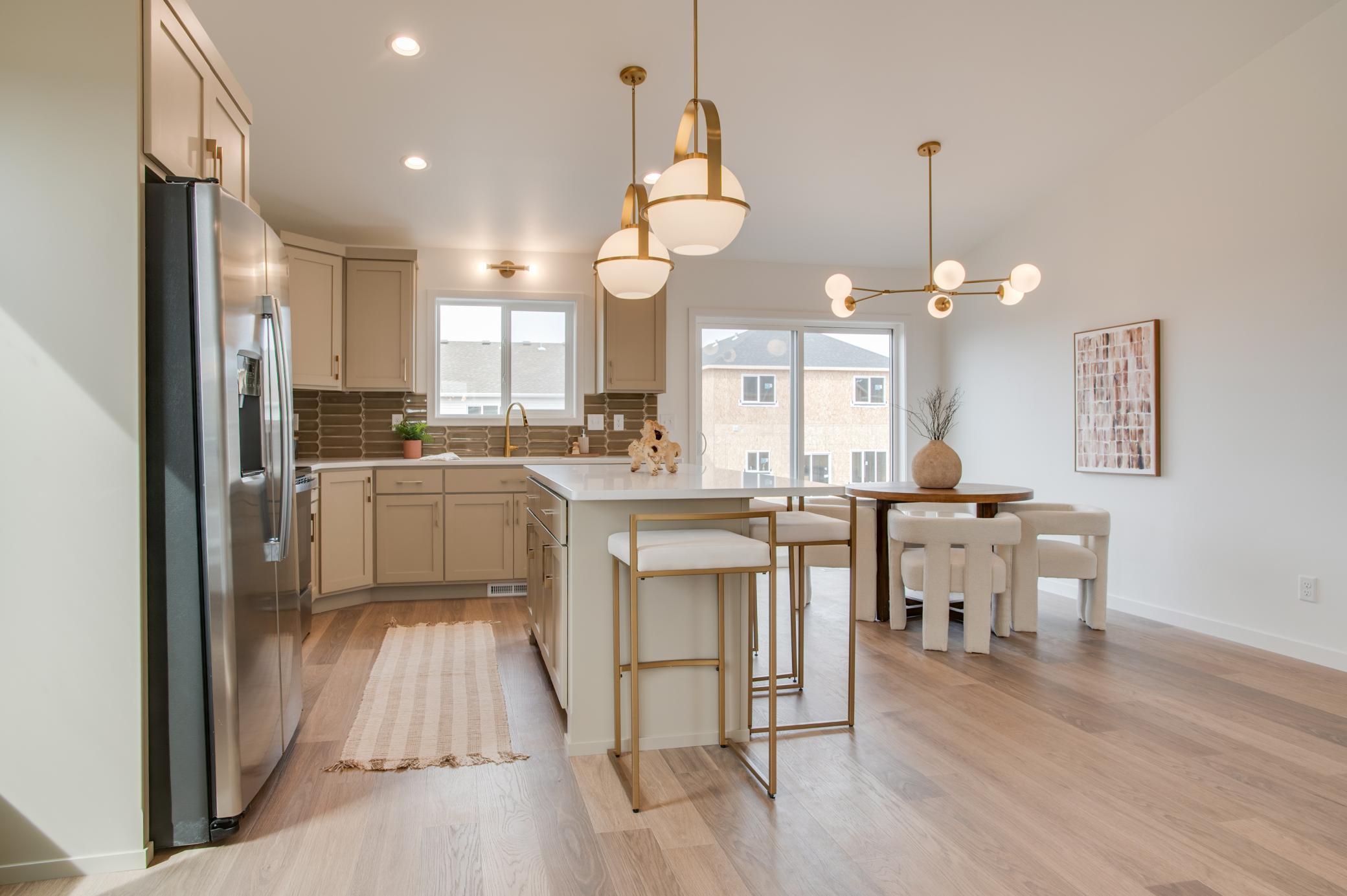 6737 32nd St S Fargo