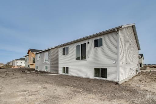 6737 32 Street S, Fargo, ND 58104
