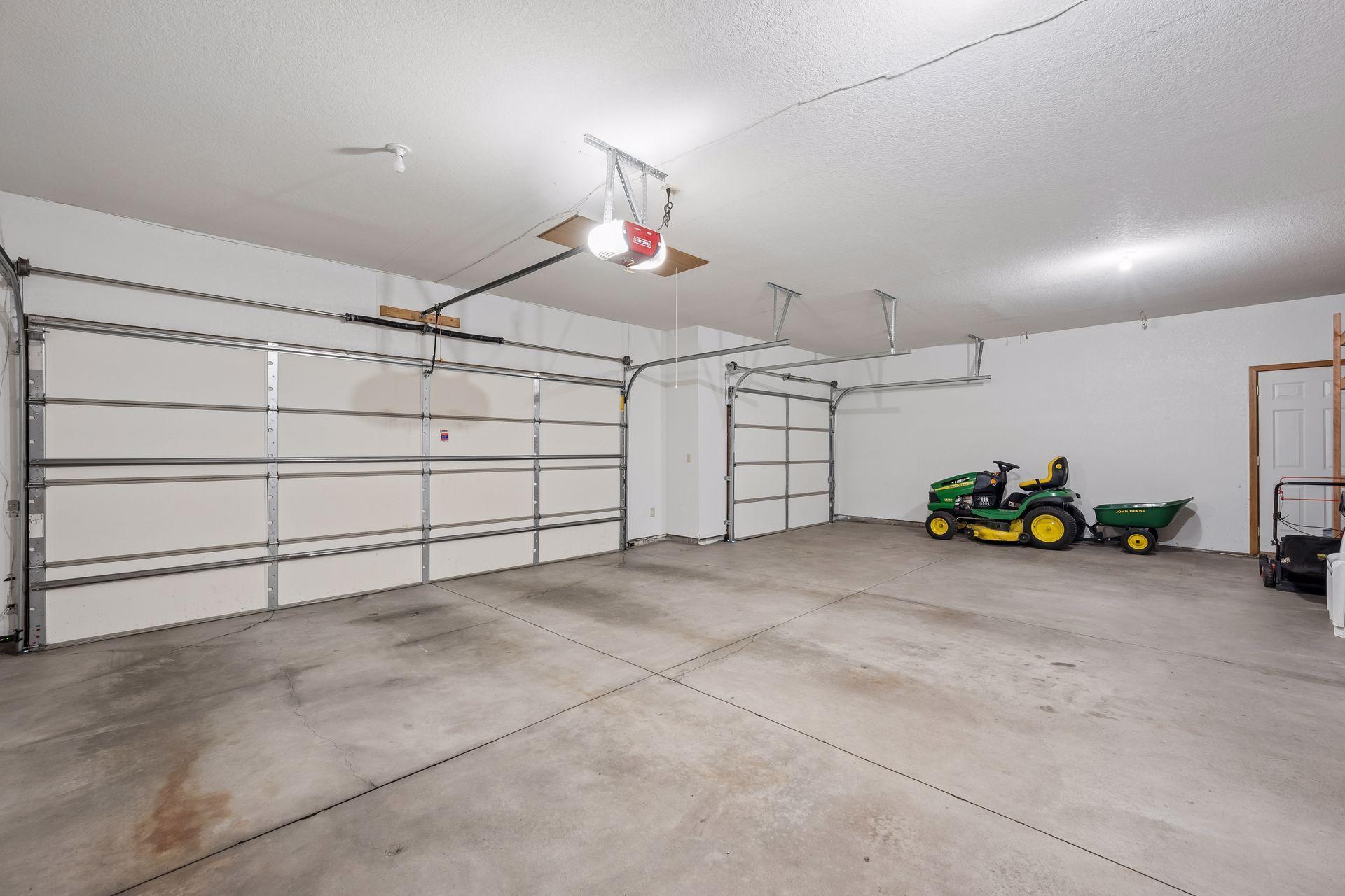 Oversized 3 car garage