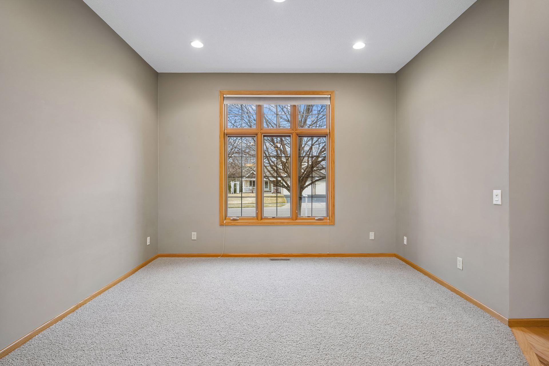 Main level sitting room