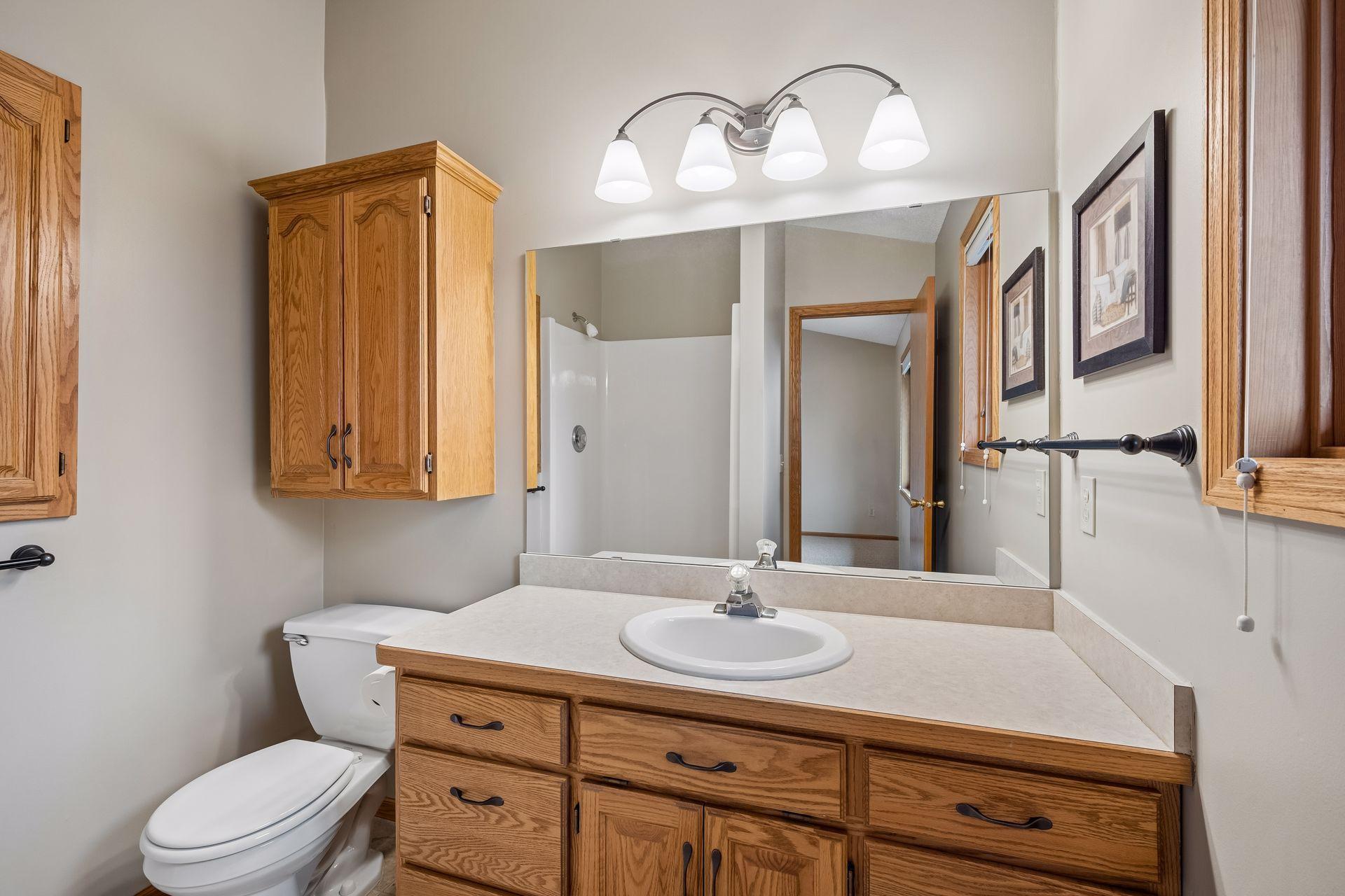 Upper level primary bathroom