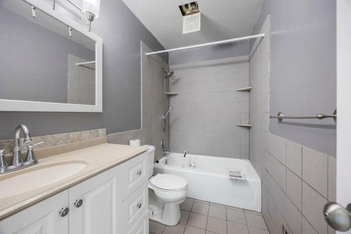 3794 Conroy Trail, Inver Grove Heights, MN 55076
