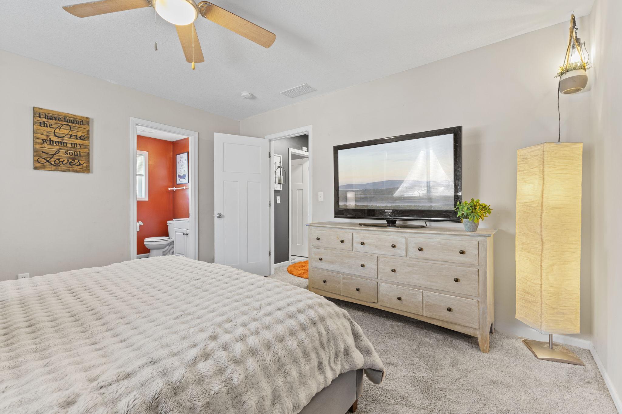 Plenty of space for your preferred bed size and any additional large furniture.