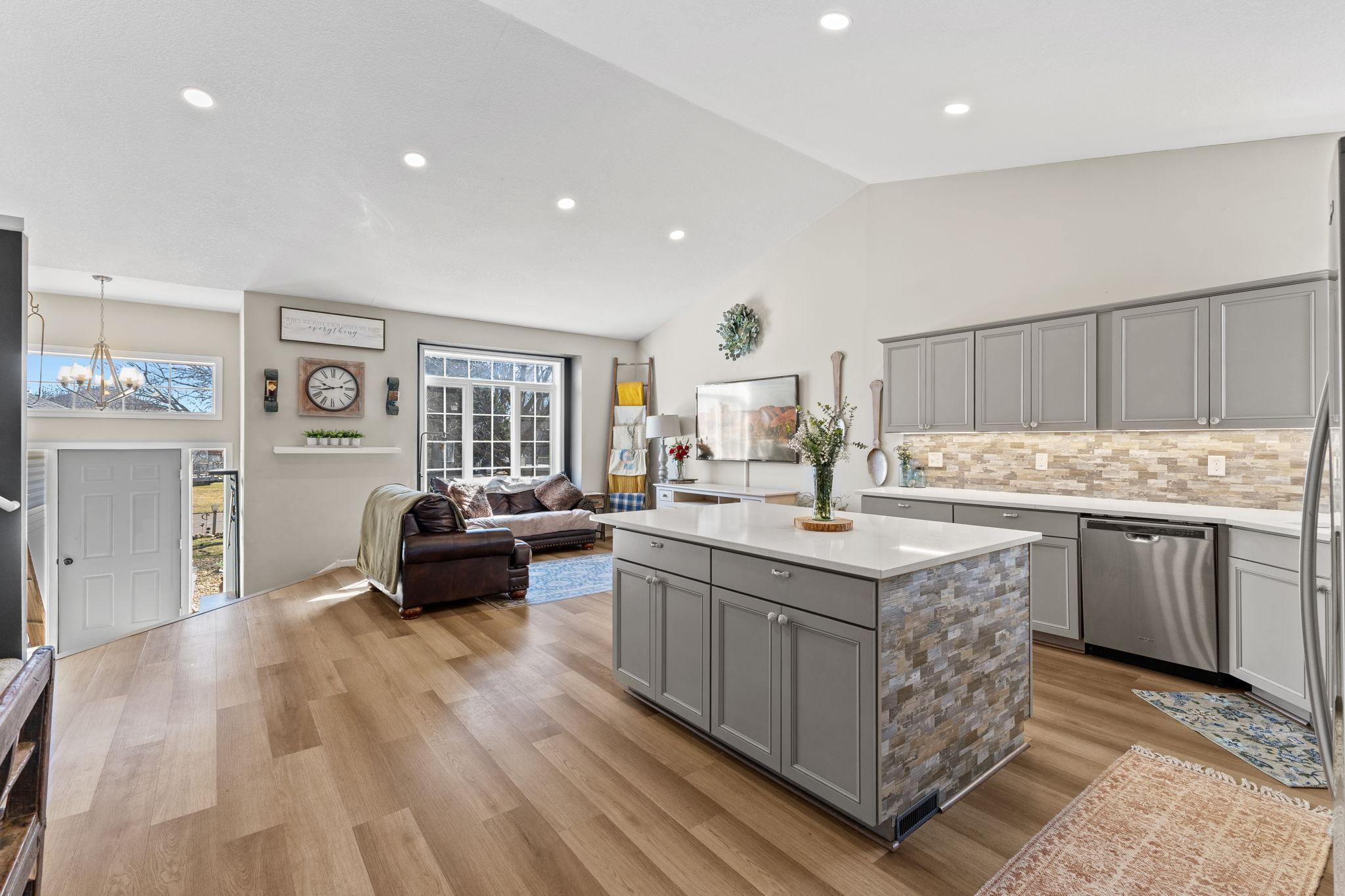 Highly desired open concept floor plan with an easy flow!