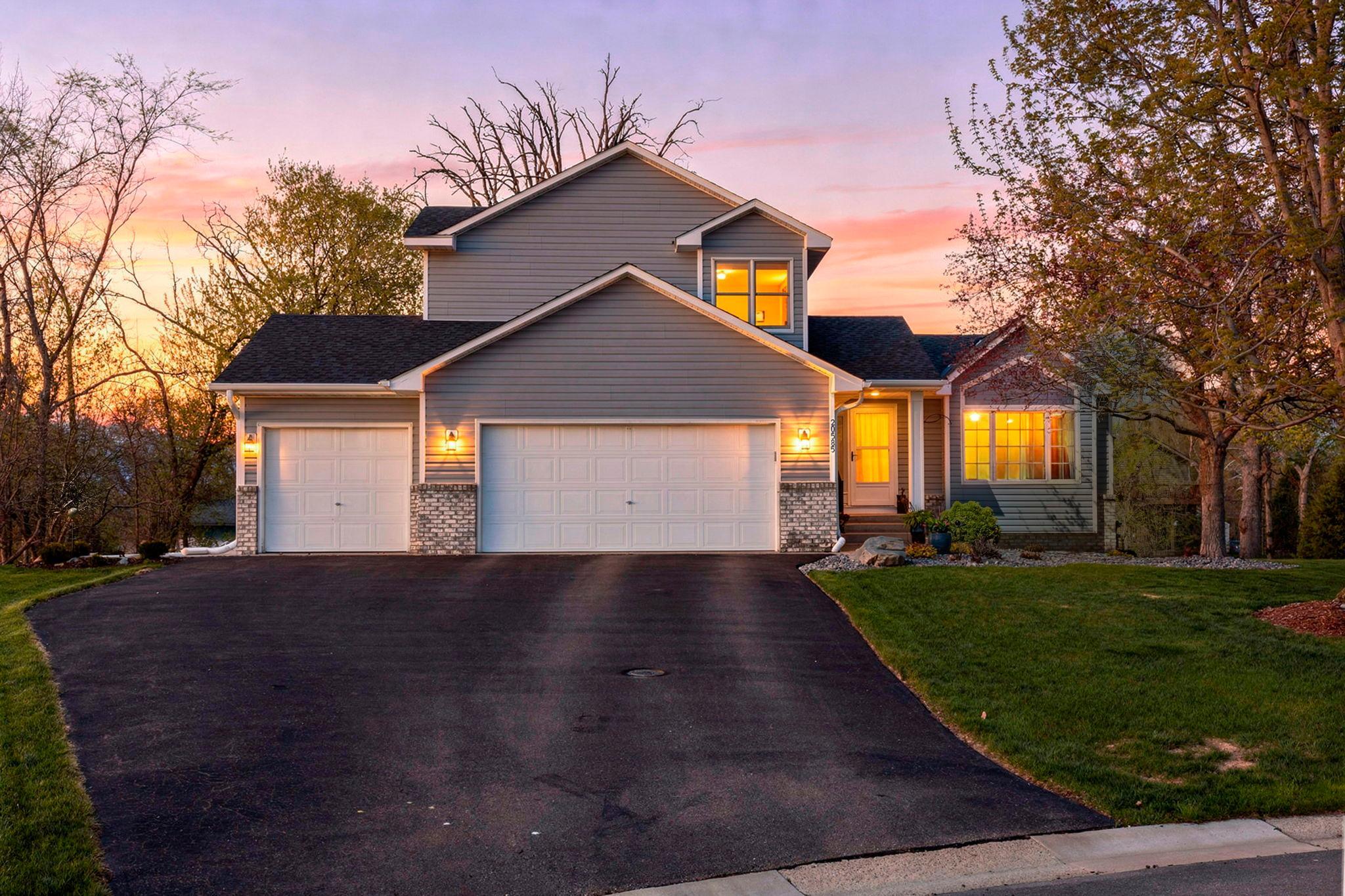 Welcome to 20585 Georgia Ave Pl N, Forest Lake, MN 55025