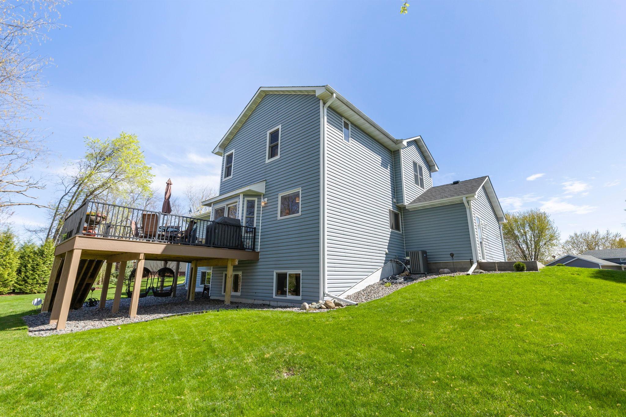 Side of home, 20585 Georgia Ave Pl N