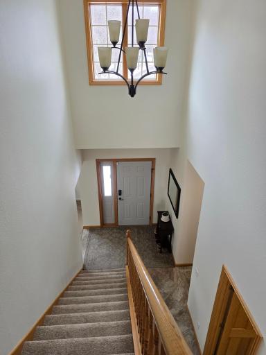 New carpet on stairs and UL landing/hallway