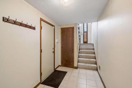 5706 W 98 1/2 Street, Minneapolis, MN 55437