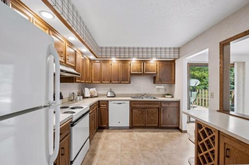 5706 W 98 1/2 Street, Minneapolis, MN 55437