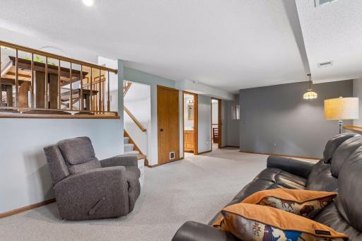 1165 Ravenswood Street, Shoreview, MN 55126