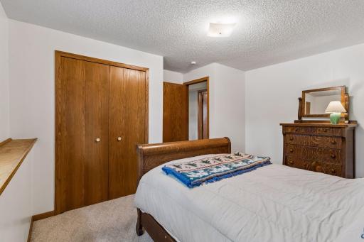 1165 Ravenswood Street, Shoreview, MN 55126