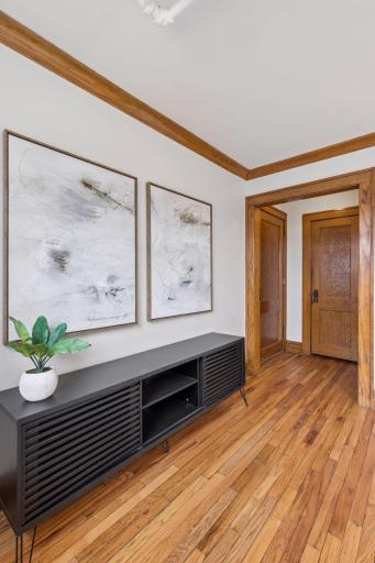 383 Grand Avenue, 9, Saint Paul, MN 55102