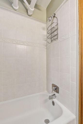 383 Grand Avenue, 9, Saint Paul, MN 55102
