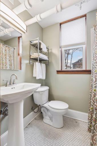 383 Grand Avenue, 9, Saint Paul, MN 55102