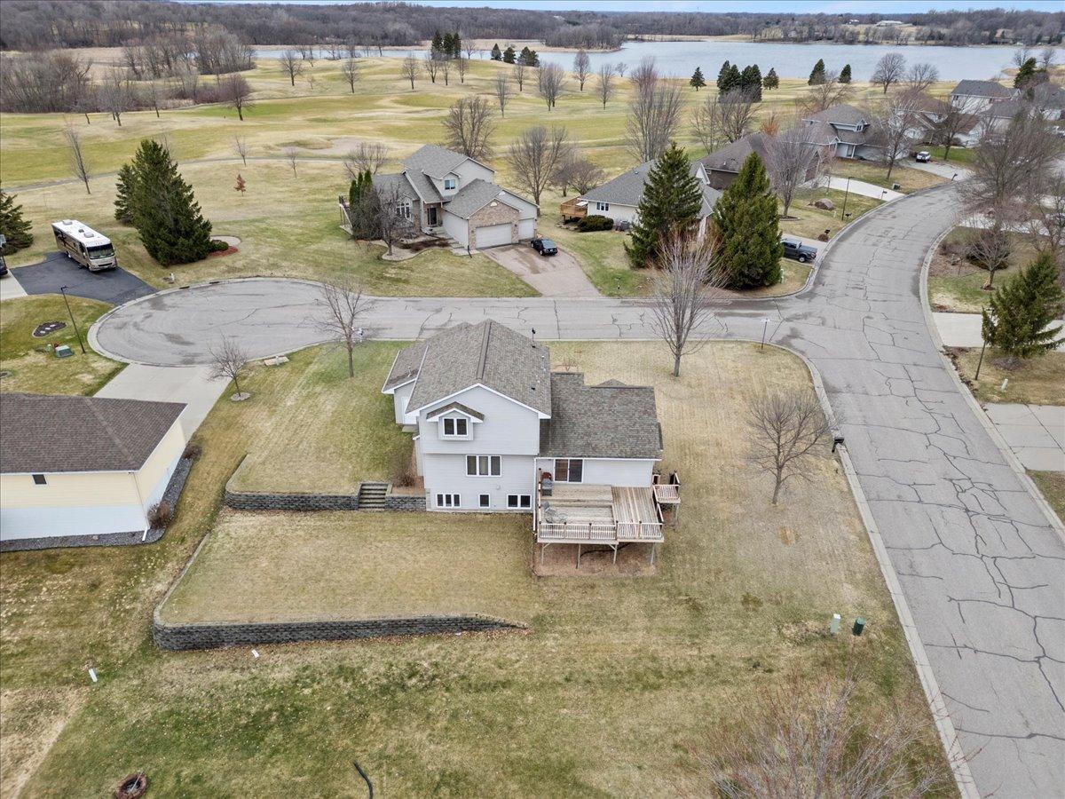 Golf course and lake views!