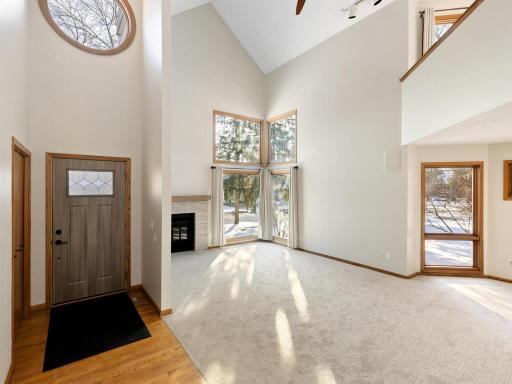 6868 Stonewood Ct Eden Prairie MN 55346 USA-014-011-014-MLS_Size.jpg