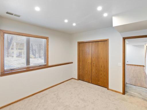 6868 Stonewood Court, Eden Prairie, MN 55346