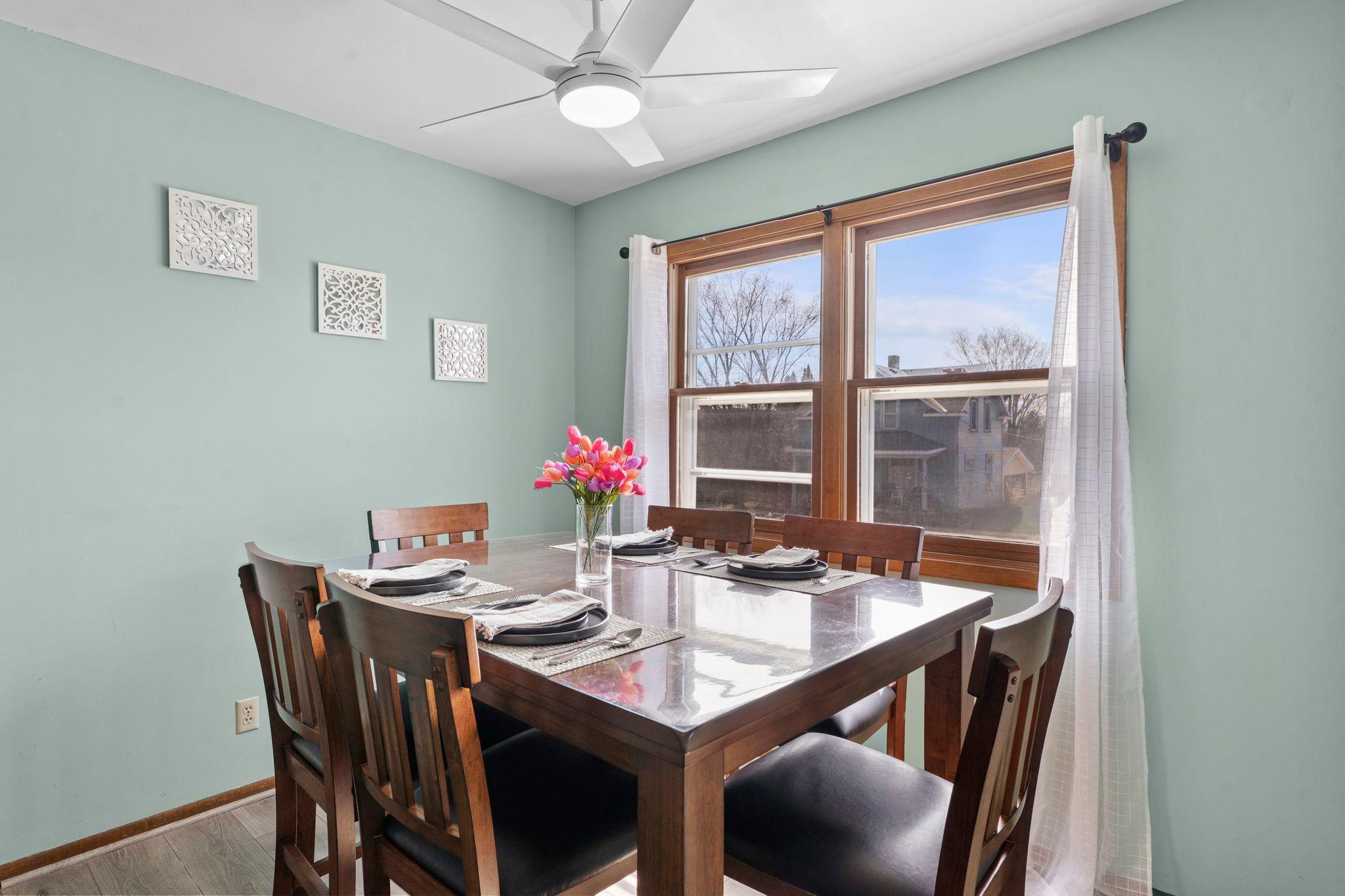 Dining Room 964 Western Ave N.jpg