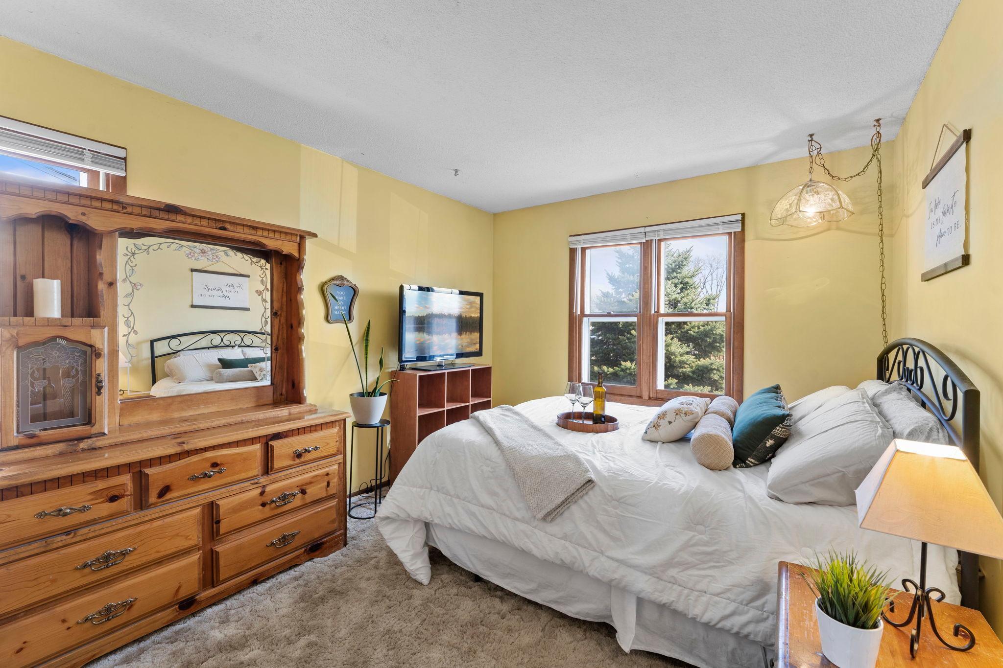 Bedroom1 964 Western Ave N.jpg