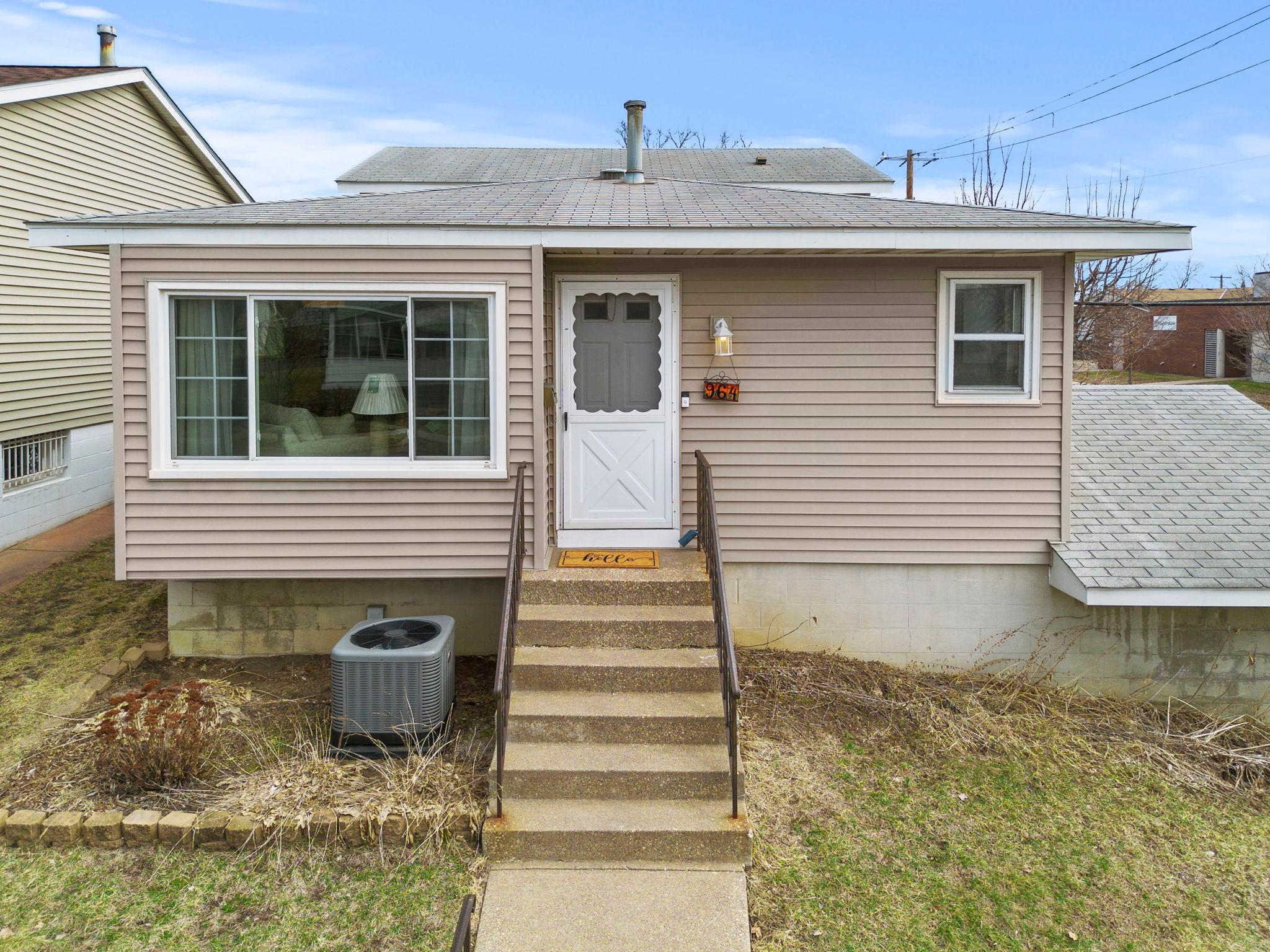 Front of home 964 Western Ave N.jpg