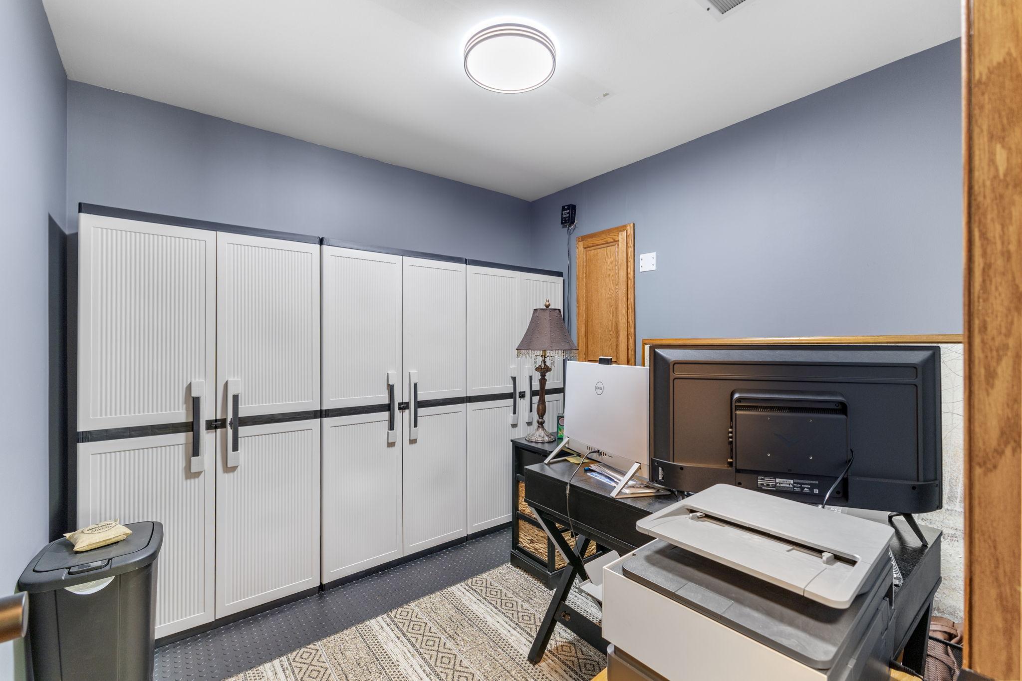 Vivid Spaces_ 652 136th Ln NE_49.jpg
