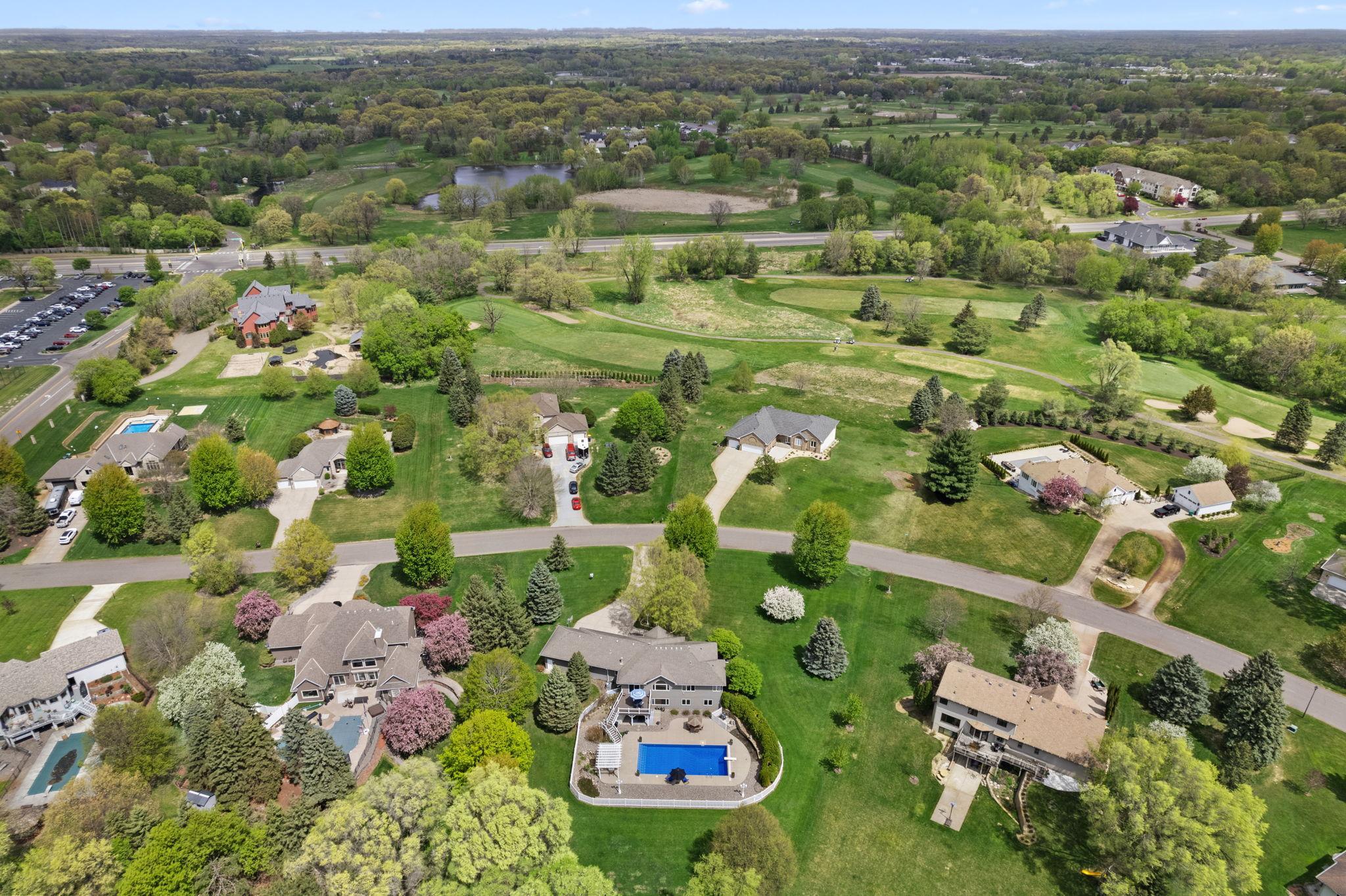 Vivid Spaces_ 652 136th Ln NE_08.jpg