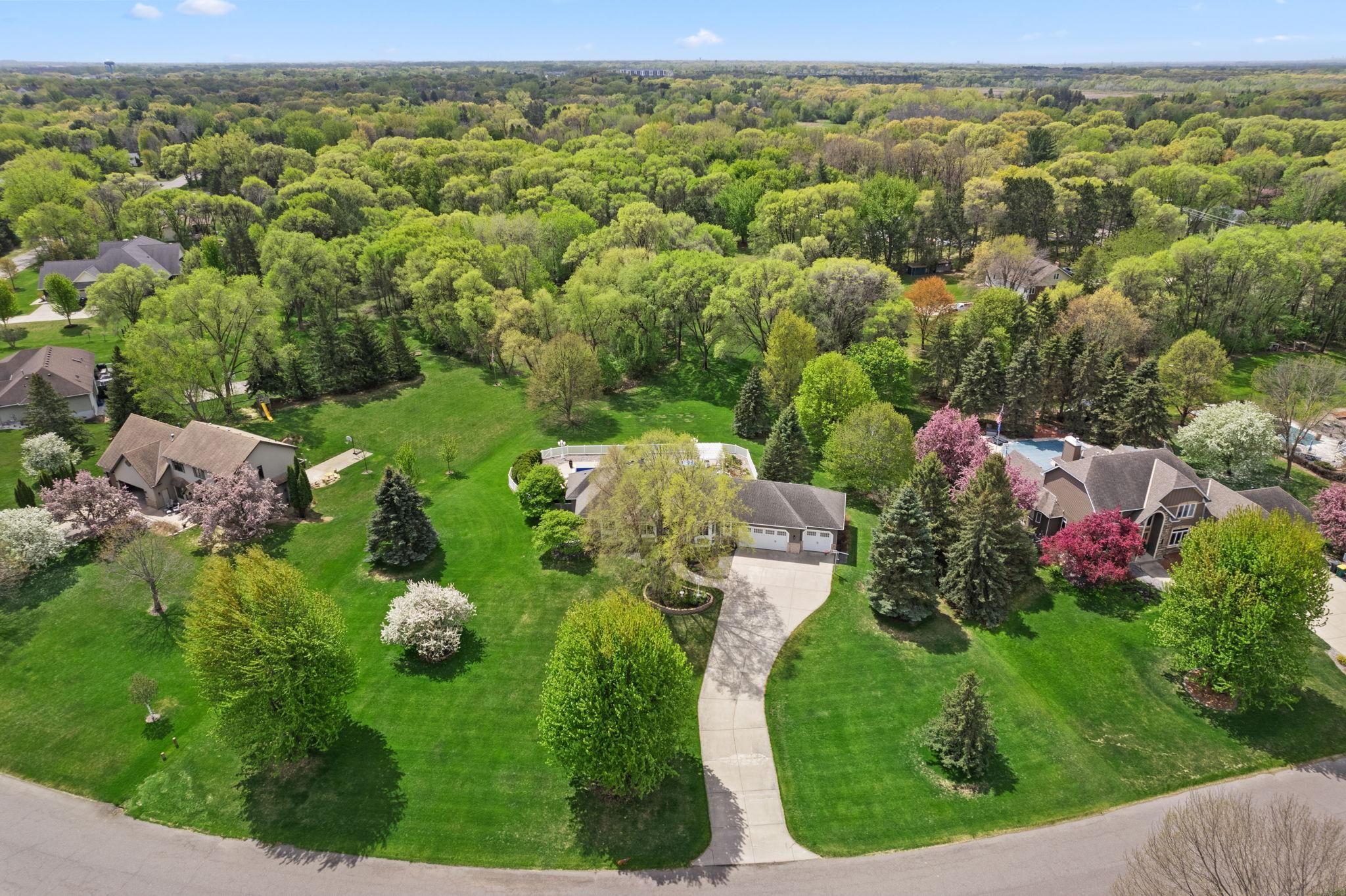 Vivid Spaces_ 652 136th Ln NE_05.jpg