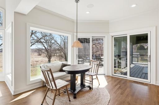1000 Old Crystal Bay Road S, Wayzata, MN 55391