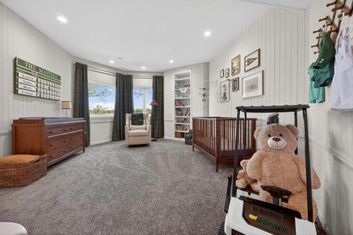 1000 Old Crystal Bay Road S, Wayzata, MN 55391