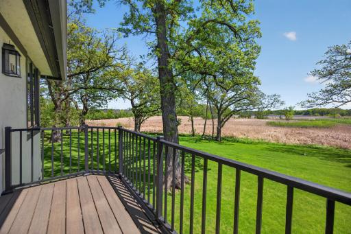 1000 Old Crystal Bay Road S, Wayzata, MN 55391