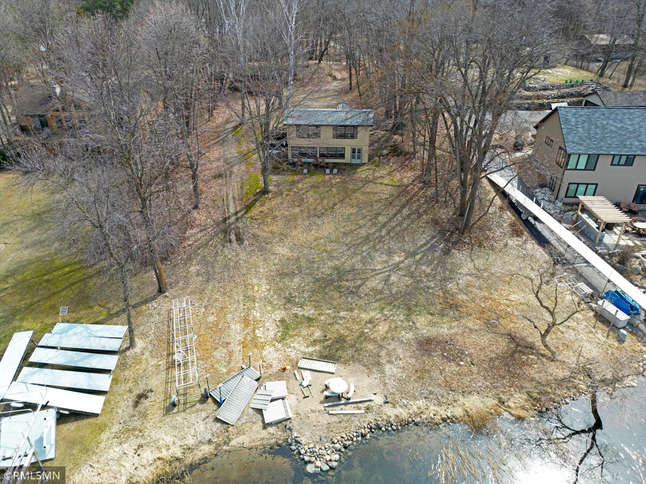 This all encompassing arial gives a great perspective of the entire property.