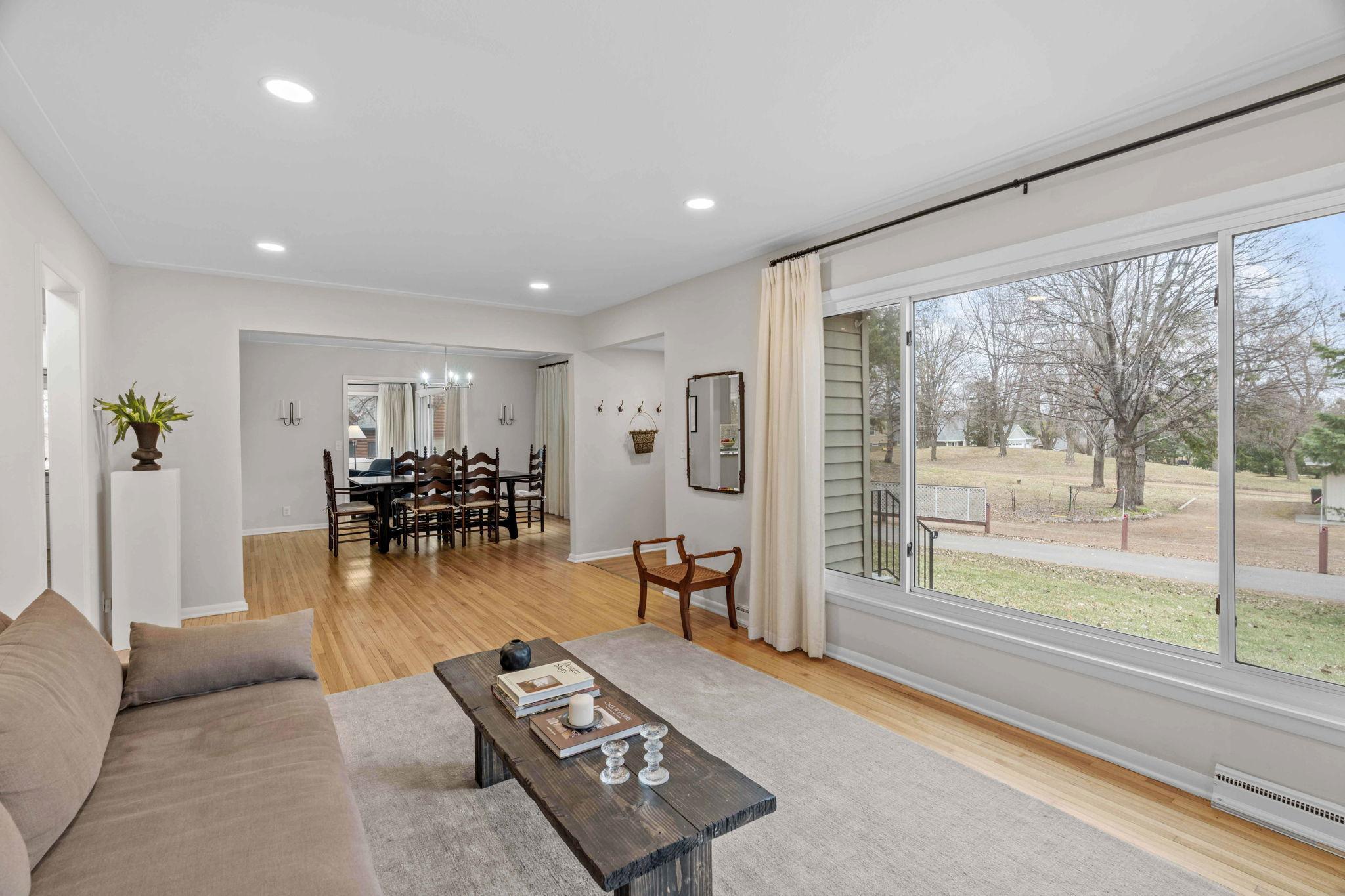 Spacious living room and natural light
