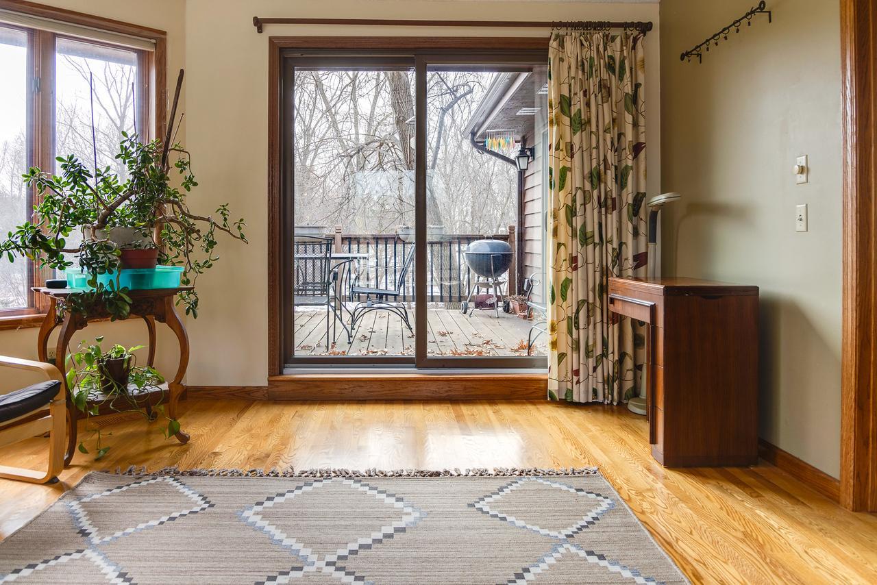 13445 190th Sun Porch Slider.jpg