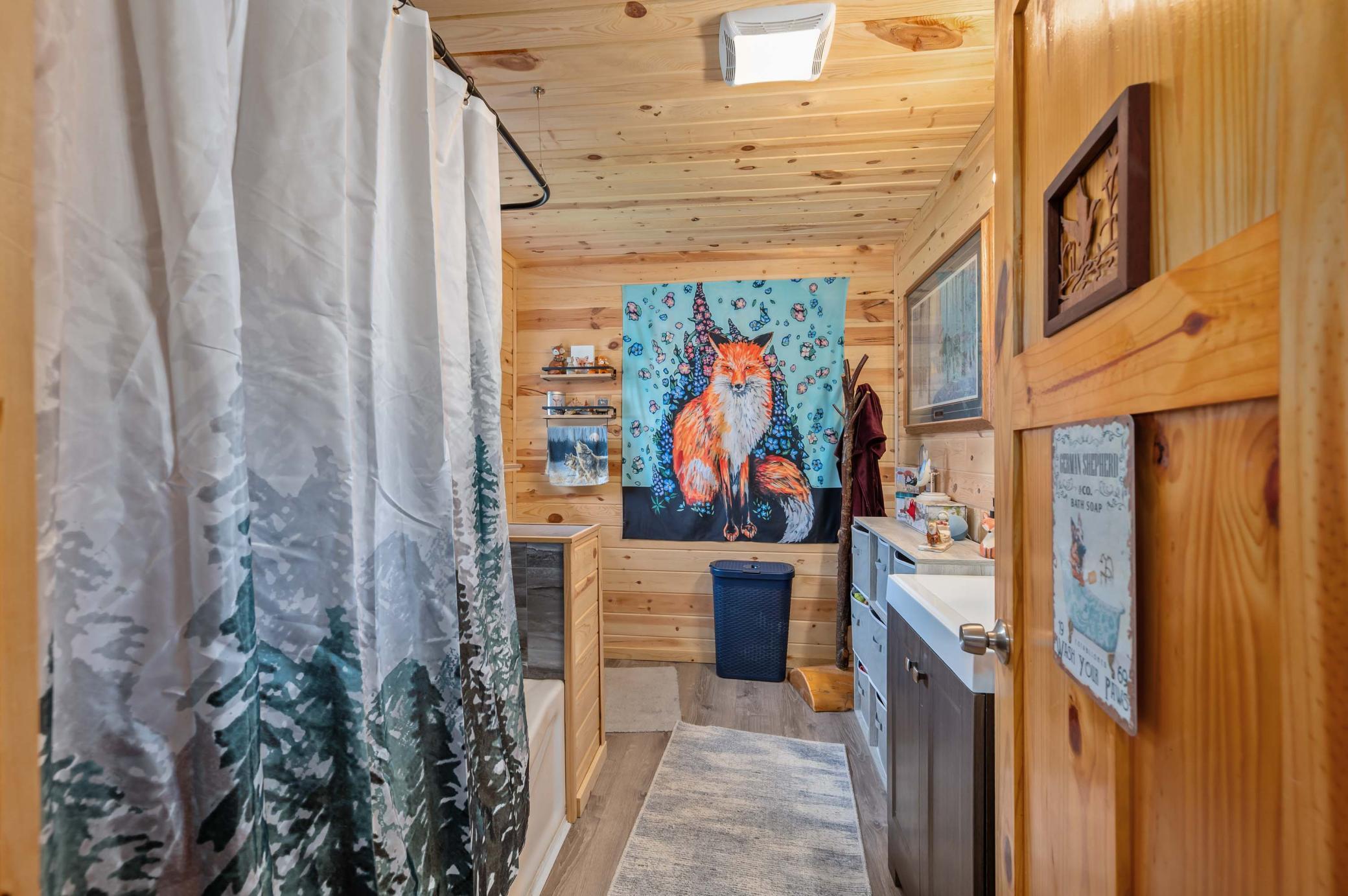 Main house - bathroom