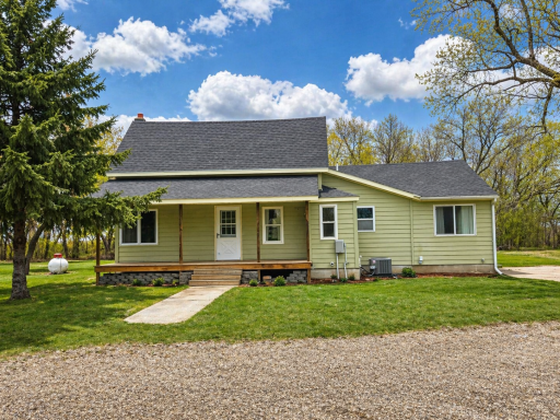 47390 210th Street, Morris, MN 56267