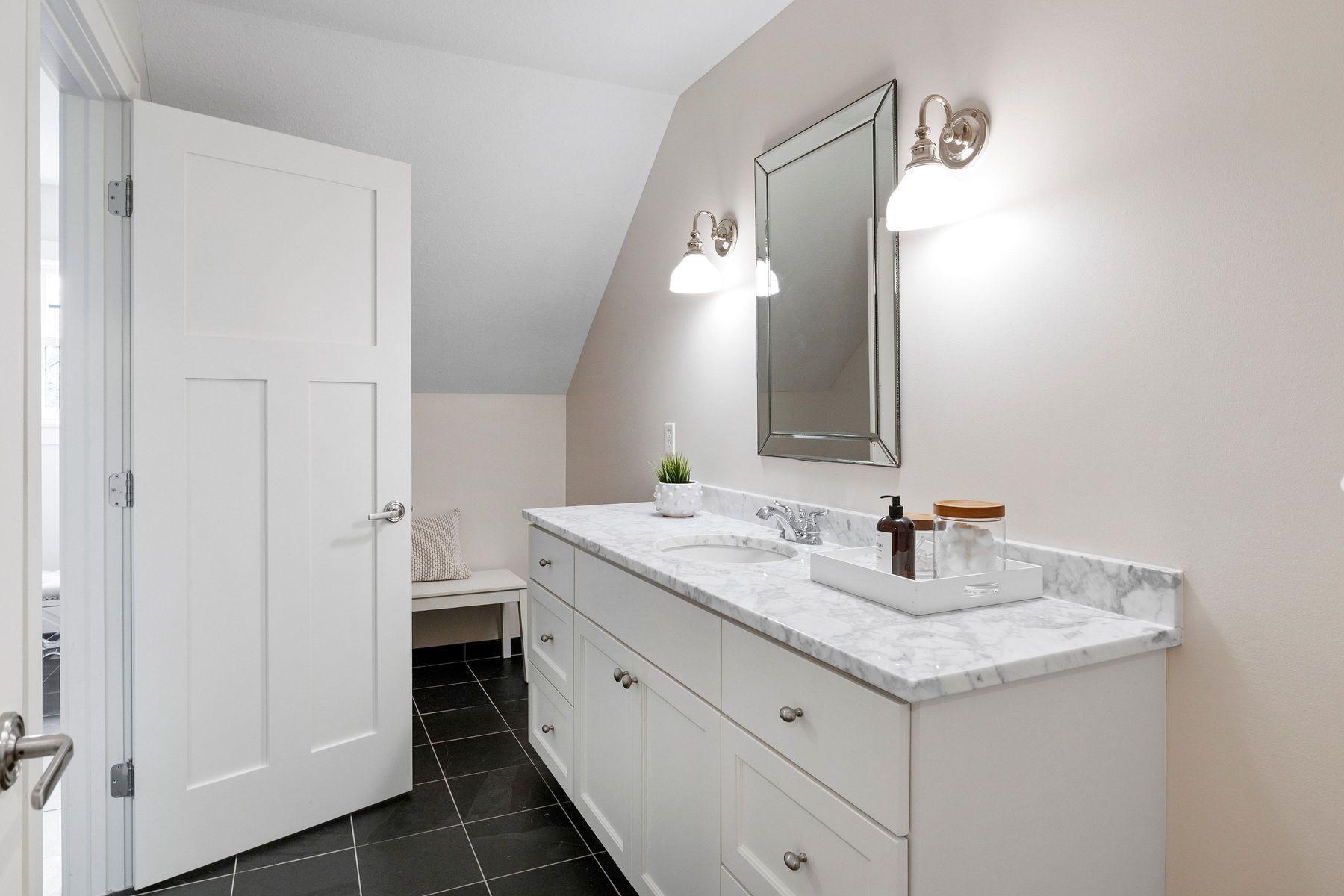 Second floor hall bath