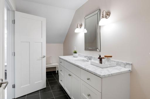5121 Mirror Lakes Drive, Edina, MN 55436