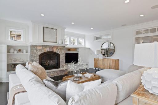 5121 Mirror Lakes Drive, Edina, MN 55436