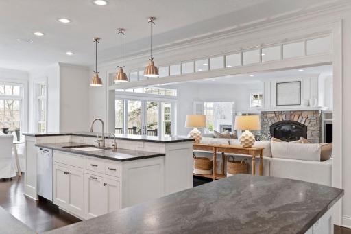 5121 Mirror Lakes Drive, Edina, MN 55436