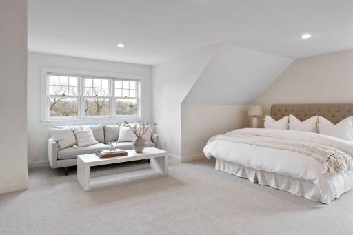 5121 Mirror Lakes Drive, Edina, MN 55436