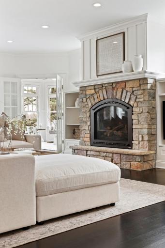 5121 Mirror Lakes Drive, Edina, MN 55436