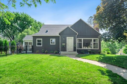 5455 Shoreview Avenue, Minneapolis, MN 55417