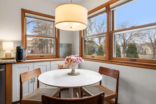 52-web-or-mls-5455 Shoreview Ave-123.jpg