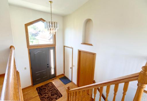 564 Monnens Avenue, Shakopee, MN 55379