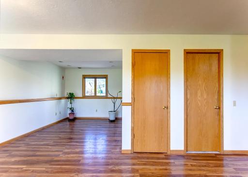 564 Monnens Avenue, Shakopee, MN 55379