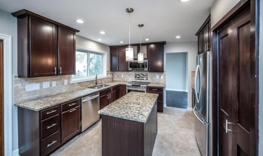 18644 85th Avenue N, Maple Grove, MN 55311