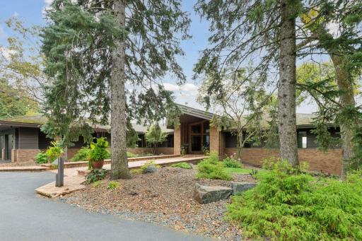 4245 Bayside Road, Maple Plain, MN 55359