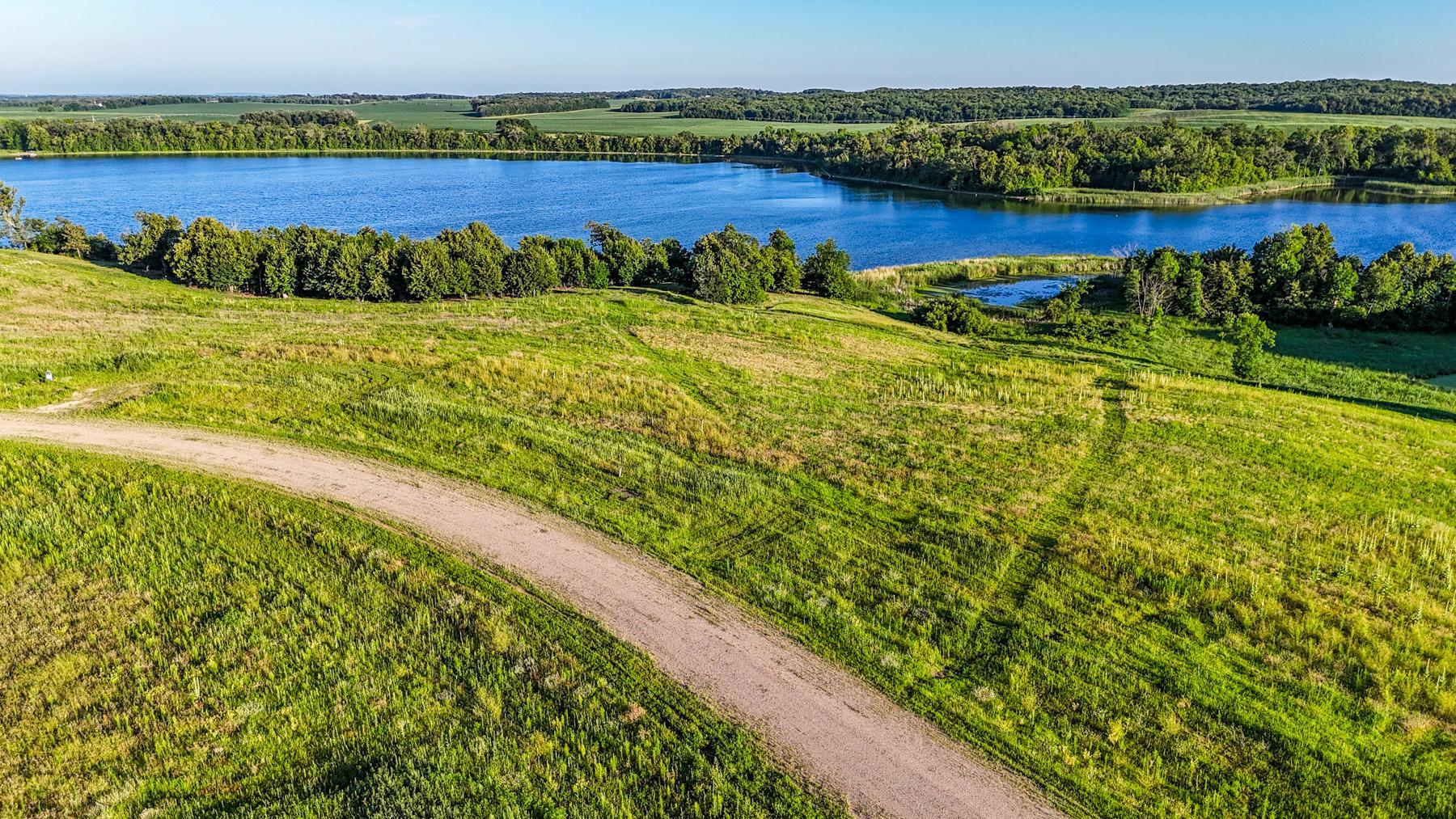 Round Lake-6.jpg