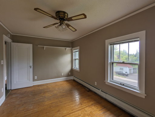 215 W Arrowhead Road, Duluth, MN 55803
