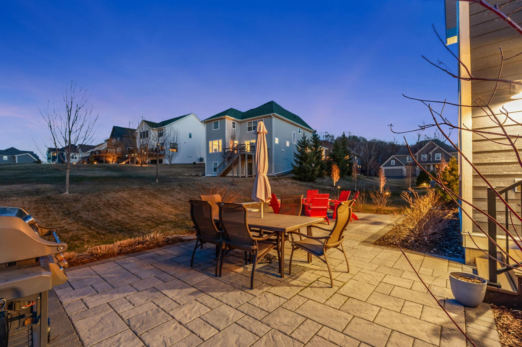 11-web-or-mls-1640 Dutch Lake Dr-90.jpg